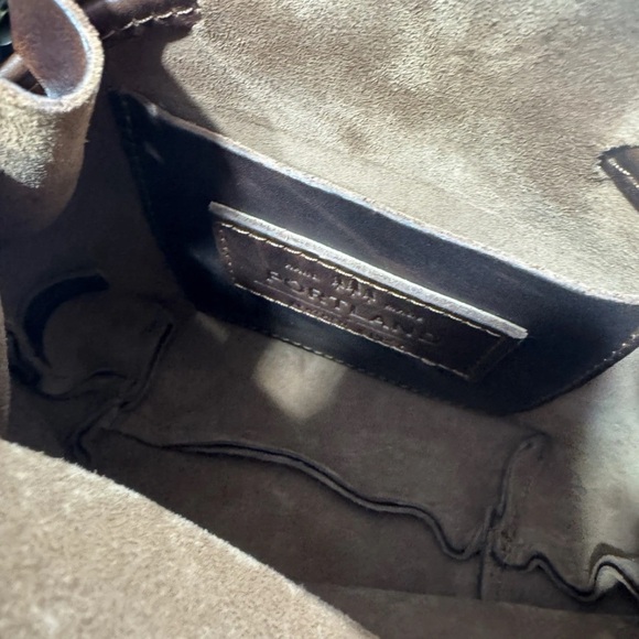 Portland Leather Brown Shoulder Bag - Picture 4 of 16